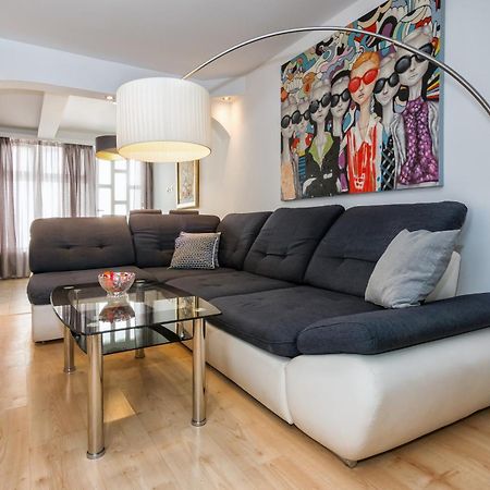 Relaxing 2Bd Apartment, Ground Floor - Walk To Old Town Split Eksteriør bilde