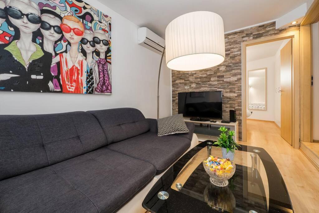 Relaxing 2Bd Apartment, Ground Floor - Walk To Old Town Split Eksteriør bilde