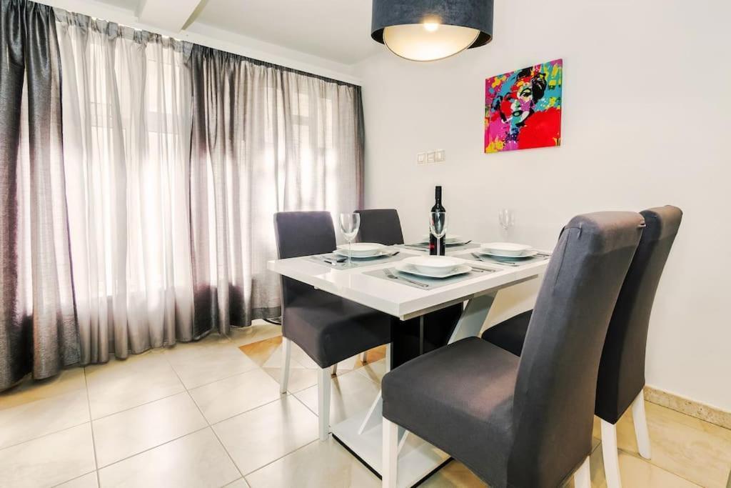 Relaxing 2Bd Apartment, Ground Floor - Walk To Old Town Split Eksteriør bilde