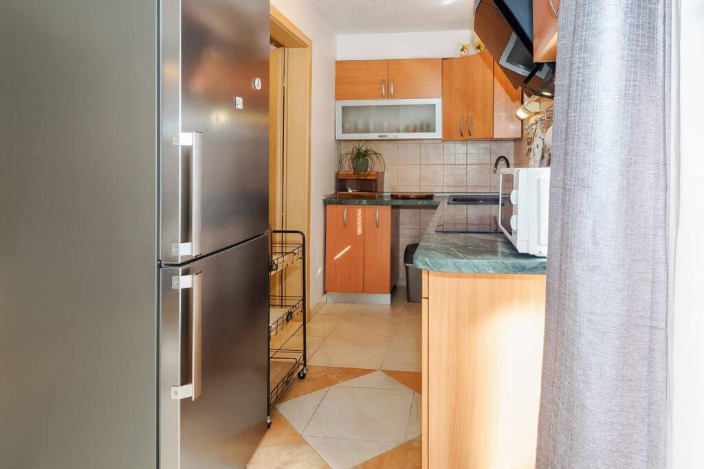 Relaxing 2Bd Apartment, Ground Floor - Walk To Old Town Split Eksteriør bilde
