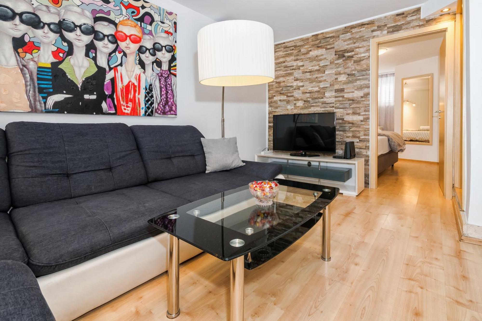 Relaxing 2Bd Apartment, Ground Floor - Walk To Old Town Split Eksteriør bilde