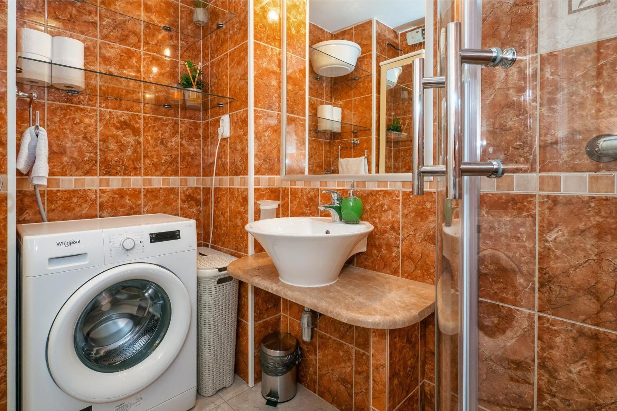 Relaxing 2Bd Apartment, Ground Floor - Walk To Old Town Split Eksteriør bilde