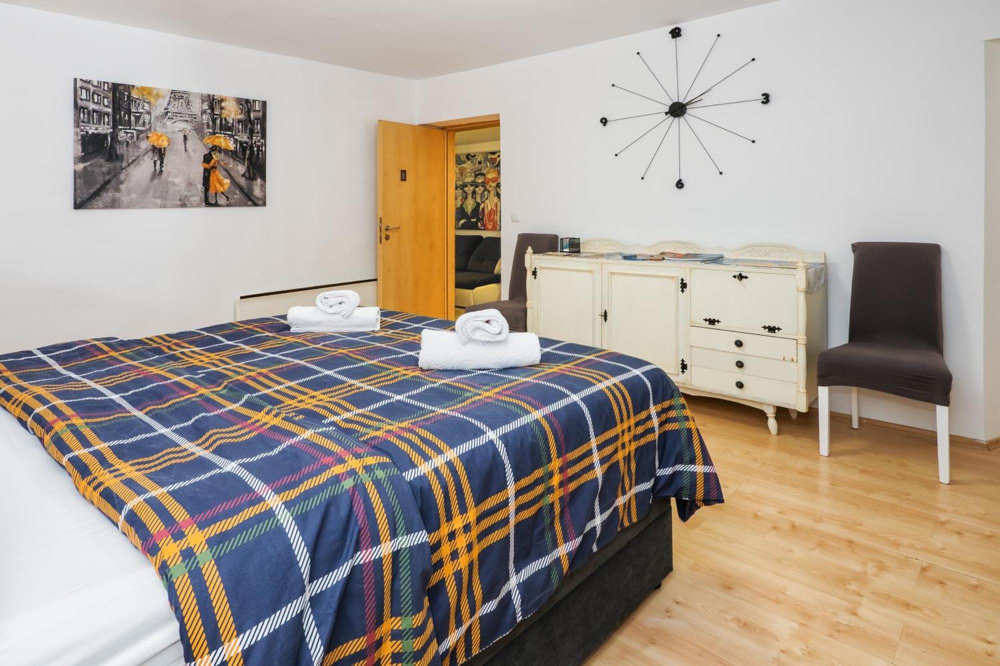 Relaxing 2Bd Apartment, Ground Floor - Walk To Old Town Split Eksteriør bilde