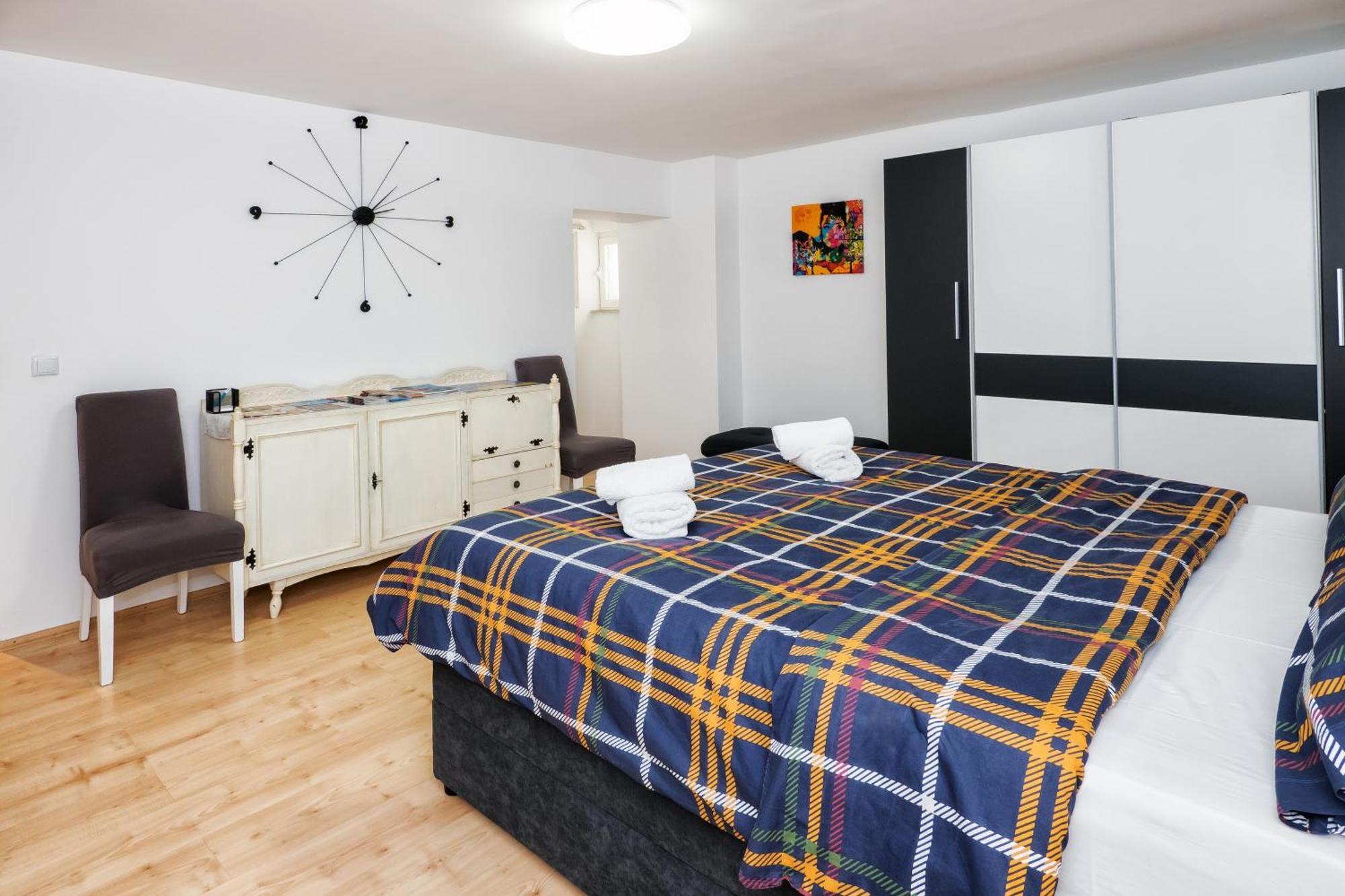 Relaxing 2Bd Apartment, Ground Floor - Walk To Old Town Split Eksteriør bilde