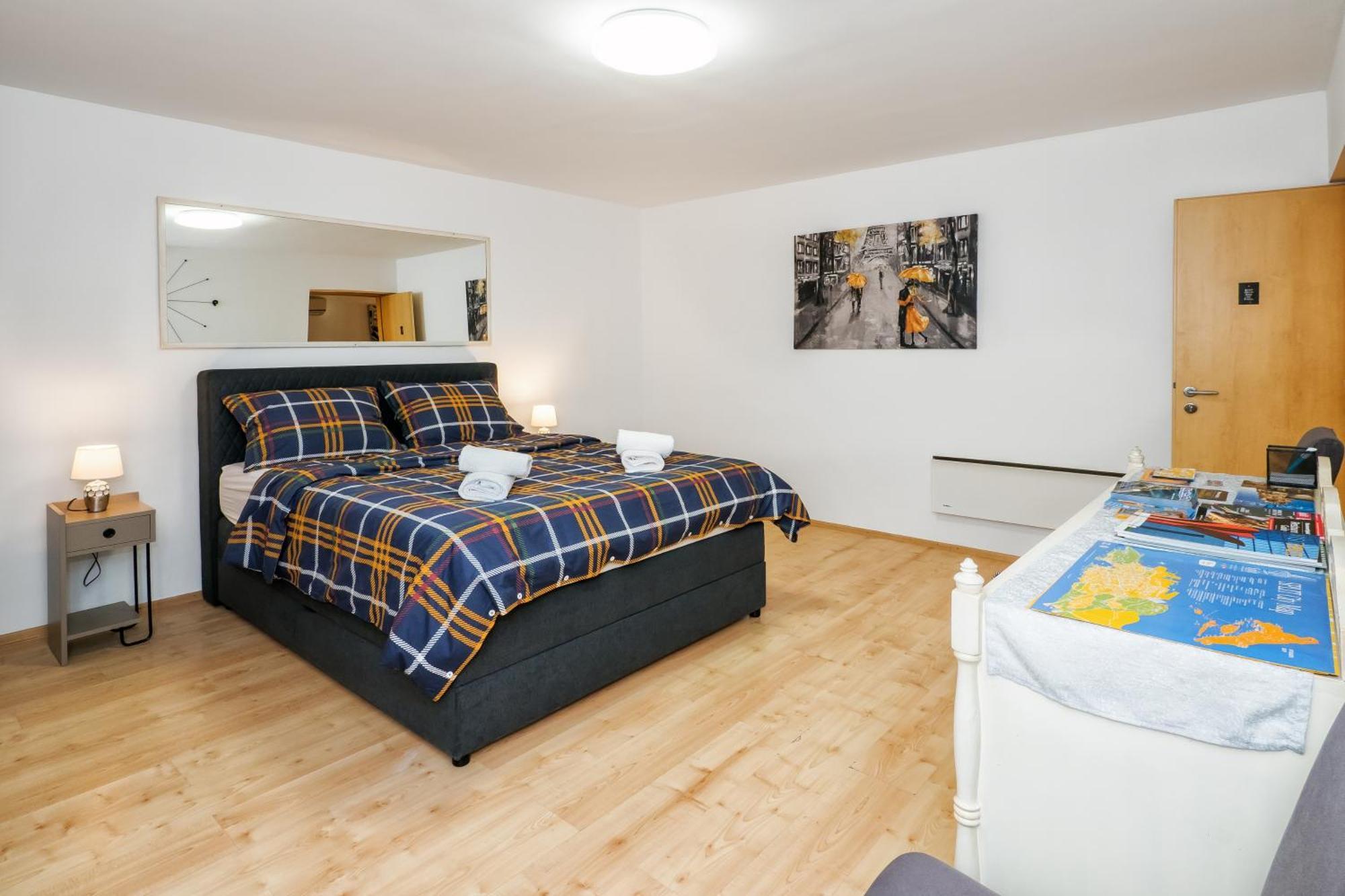 Relaxing 2Bd Apartment, Ground Floor - Walk To Old Town Split Eksteriør bilde